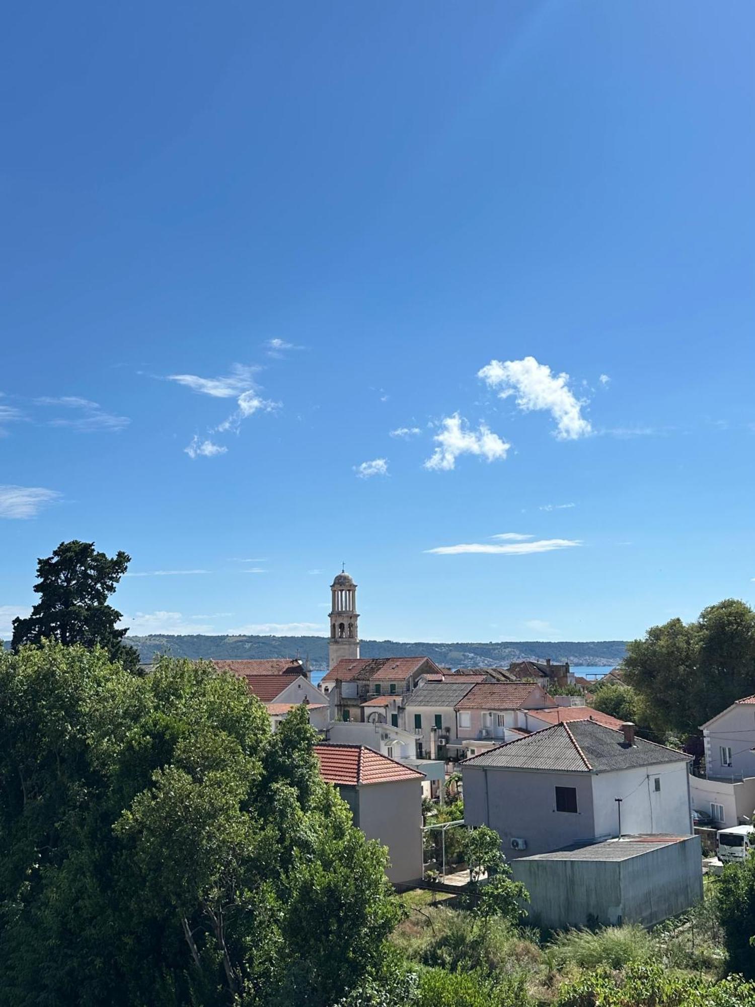 Bee House Suite - Brand New Apartment 100 M From Sea Kaštela Εξωτερικό φωτογραφία