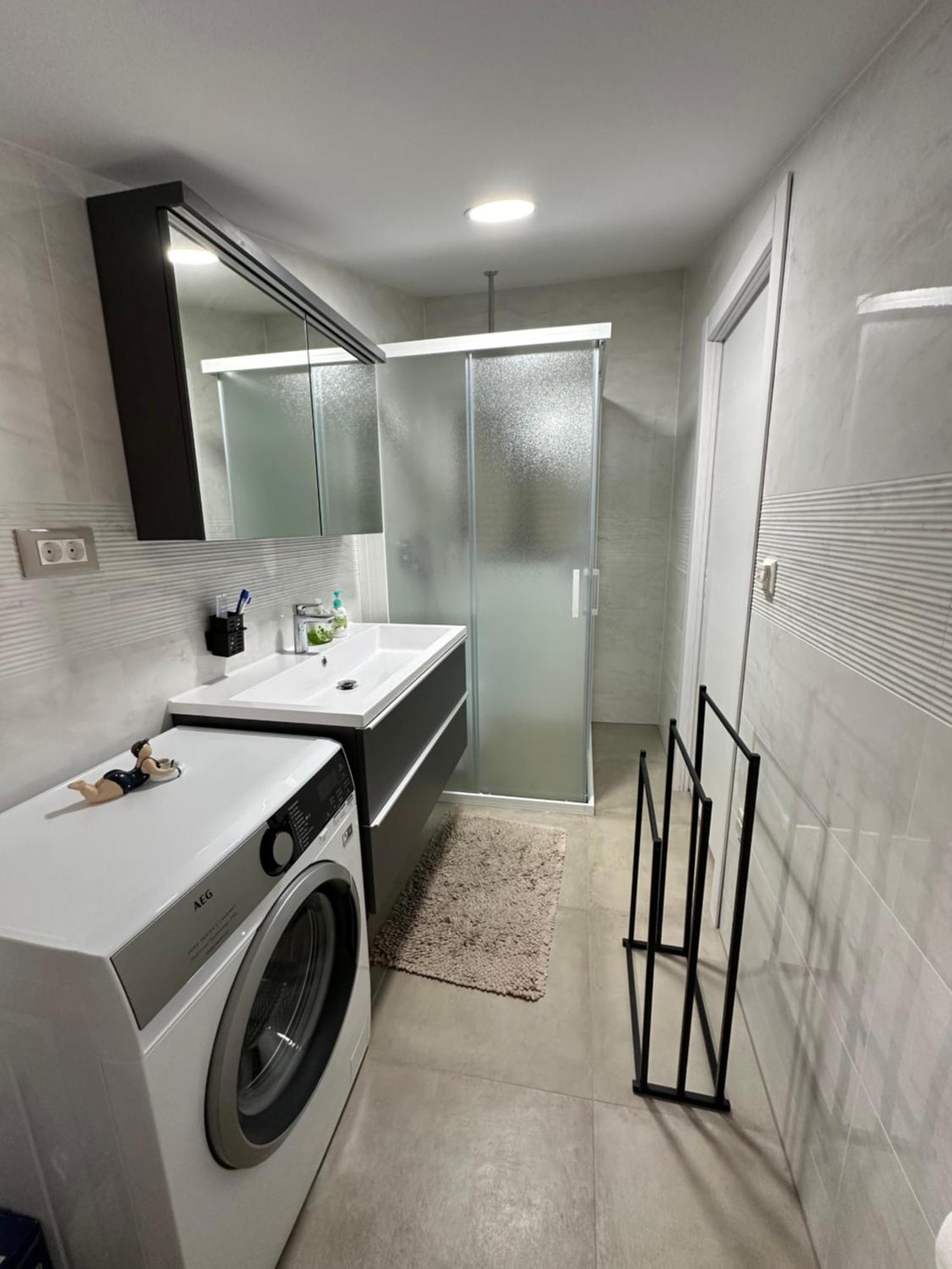 Bee House Suite - Brand New Apartment 100 M From Sea Kaštela Εξωτερικό φωτογραφία
