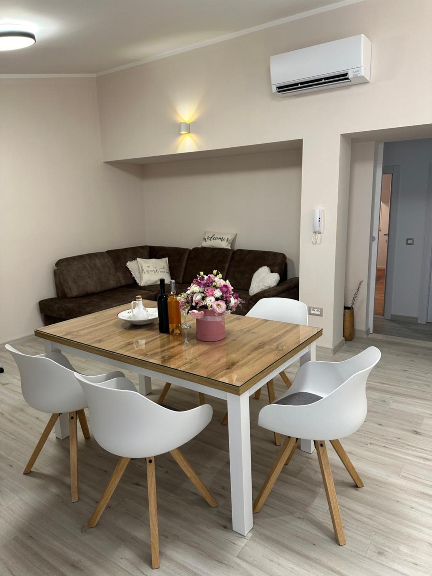 Bee House Suite - Brand New Apartment 100 M From Sea Kaštela Εξωτερικό φωτογραφία